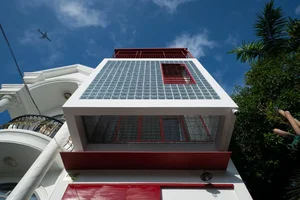 Architectural Marvel: A Unique Glass Brick Home in Ho Chi Minh City - image 3