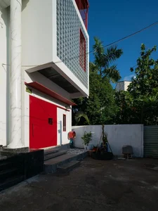 Architectural Marvel: A Unique Glass Brick Home in Ho Chi Minh City - image 9