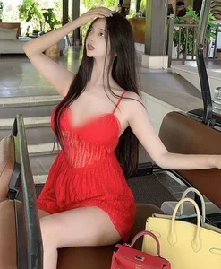 The Surreal Beauty and Stunning Curves of a Viral Instagram Sensation - image 4