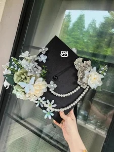 Creative Graduation Caps: Unique and Eye-Catching Designs to Inspire You - image 3
