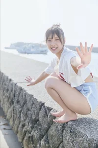 Stunning Portrait Collection: Misaki Sawa Featured in FRIDAY Monthly Girl 050 Part 02 – Elegant Japanese Fashion and Lifestyle Photography Series - image 8