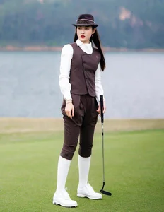 Miss Vietnam Do Ha Turns Heads in Chic Golf Outfit Showing Off Stunning Legs - image 1