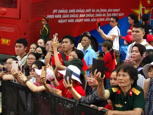 Ho Chi Minh City Welcomes International Military Units for Grand Parade - image 10