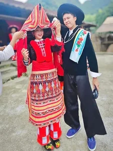 Fans Go Wild as Pu Shares Wedding Photos in 'Đi Giữa Trời Rực Rỡ' - image 1