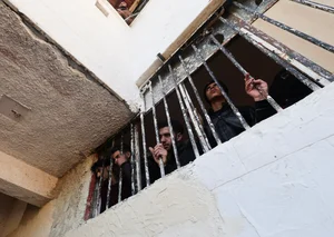 Families Rush to Notorious Syrian Prisons in Search of Missing Loved Ones - image 5