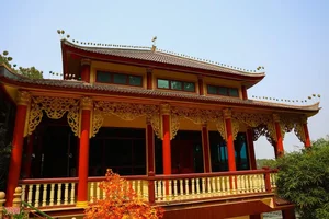Discovering Hang Pagoda: A Hidden Spiritual Sanctuary in Hong Linh Mountain - image 5