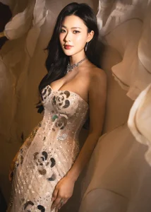 Stunning Hai Phong Muse Turns Heads in Elegant Mermaid Dress - image 0