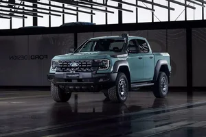Ford Vietnam Exclusive Offers June 2025: Incredible Deals and Incentives on Popular SUV and Pickup Truck Models - image 4