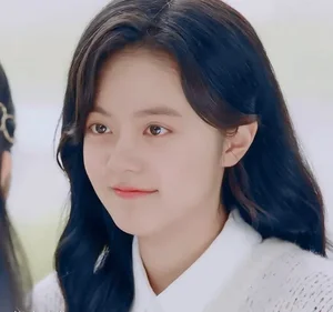 Zhao Jinmai Biography: Rising Star and 'National Daughter' of C-Drama - image 6