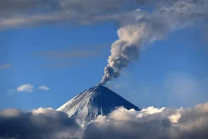 Unprecedented Volcanic Activity in Russia Following Seismic Shifts - image 2