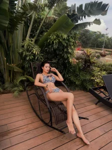 Miss World Vietnam Luong Thuy Linh Stuns in Leg-Lengthening High-Fashion Outfits - image 5