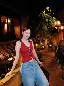 Miss Vietnam Thanh Thuy Stuns Fans with Sweet Doll-Like Visuals and Elegant Fashion - image 7
