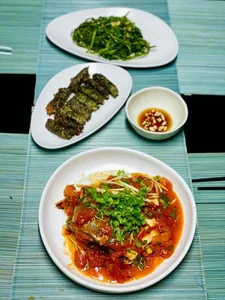 Supermodel Ha Anh Spends All Day Cooking a Feast for Her Family - image 2
