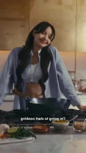 How Lisa of Blackpink Made a Humble Street Food Instantly Sell Out - image 4