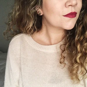 6 Must-Have Festive Lipstick Shades to Elevate Your Holiday Look - image 5