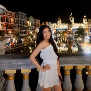 Jenny Huynh Stuns in Chic Mini Dress as Fans Spot a Surprising Detail - image 6