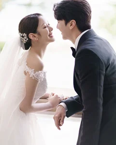 Thunder and Mimi Share Stunning Fairy-Tale Wedding Photos in Bali - image 4