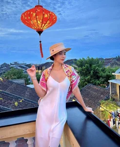 VTV Host Shines in Silk Dress in Hoi An - image 9