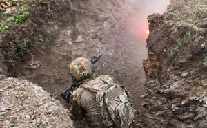 Intense Military Escalation: Analyzing Strategic Offensives and Global Impact - image 7
