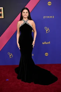 Selena Gomez Shines on the Emmy Red Carpet Alongside Hollywood's Elite - image 3