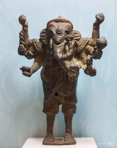Exquisite International Antiques and Artifacts Exhibition in Ho Chi Minh City - image 9