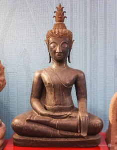 Exquisite International Antiques and Artifacts Exhibition in Ho Chi Minh City - image 2