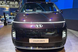 Hyundai Staria 2026: Next-Gen Smart Design and Ultra-Fast Charging Explored - image 8
