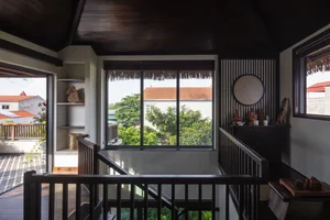 Inside a Stunning 300-Square-Meter Green Oasis Villa in the City - image 7