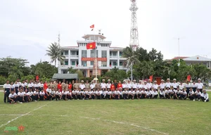 Vietnam and Philippines Navies Conduct Friendly Exchange on Song Tu Tay Island - image 7