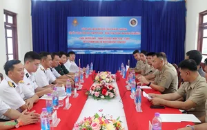 Vietnam and Philippines Navies Conduct Friendly Exchange on Song Tu Tay Island - image 6