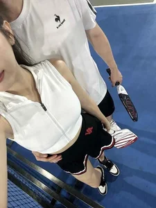 Gen Z Pickleball Date Trend: How a 2001-Born Influencer Went Viral - image 0