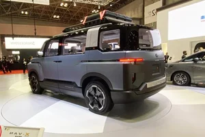 Toyota X-Van Gear: The Rugged New MPV with Land Cruiser DNA - image 5