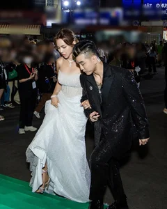 The Inspiring Journey of Ung Hoang Phuc and Supermodel Kim Cuong’s Happy Marriage - image 4