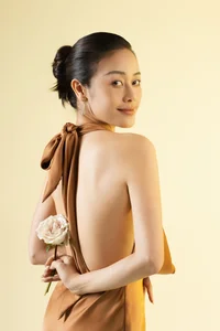 VTV MC Phi Linh Shares Inspiring Thoughts on Female Multitasking - image 10
