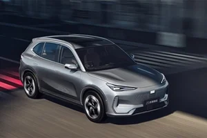 Affordable Geely EX5 2026 Hits Chinese Market Rivaling Compact Car Prices - image 7