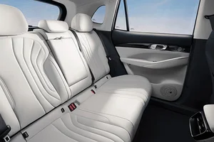Affordable Geely EX5 2026 Hits Chinese Market Rivaling Compact Car Prices - image 1
