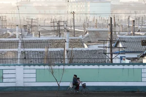 Glimpses of the Hermit Kingdom: Rare Photos Reveal Daily Life and Culture Across North Korea - image 1