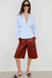 Effortless Elegance: 4 Formulas to Style Light Blue Outfits This Season - image 1