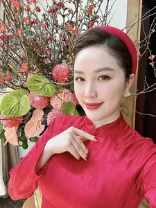 Singer Bao Thy Radiates Beauty Despite Post-Tet Weight Gain and Shares Her Strict Fitness Secrets - image 2