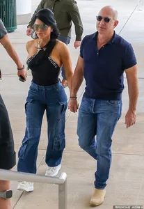 Lauren Sanchez: The Sexy Summer Fashion Style of Jeff Bezos' Fiancee - image 0