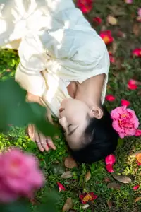 Zhong Ting Er's Serene Reading in Nature - YiTuYu Vol 8584 Art Language Collection - image 11