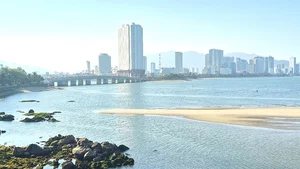 The Magical White Sand Island Emerging in the Heart of Nha Trang Bay - image 2
