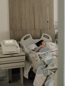 Joyce Pham, Daughter of Minh Nhua, Shares Radiant Photos Before Giving Birth - image 0