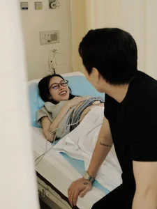 Joyce Pham, Daughter of Minh Nhua, Shares Radiant Photos Before Giving Birth - image 3