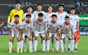 Vietnam U23 Goalkeeper Earns High Praise from Saudi Arabian Coaching Staff and VTV Media - image 2