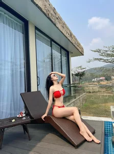 Stunning Bikini Gallery of Co Giao Huong: Summer Style Inspiration - image 4