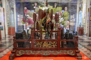 Rare Imperial Hue Artifacts Exhibited in Ho Chi Minh City - image 10
