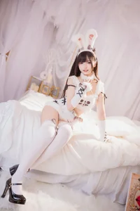 Stunning Fluffy White Rabbit Cosplay by Shen Le Ban Zhen Dong - image 27