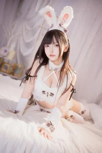 Stunning Fluffy White Rabbit Cosplay by Shen Le Ban Zhen Dong - image 41