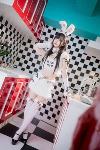 Stunning Fluffy White Rabbit Cosplay by Shen Le Ban Zhen Dong - image 15
